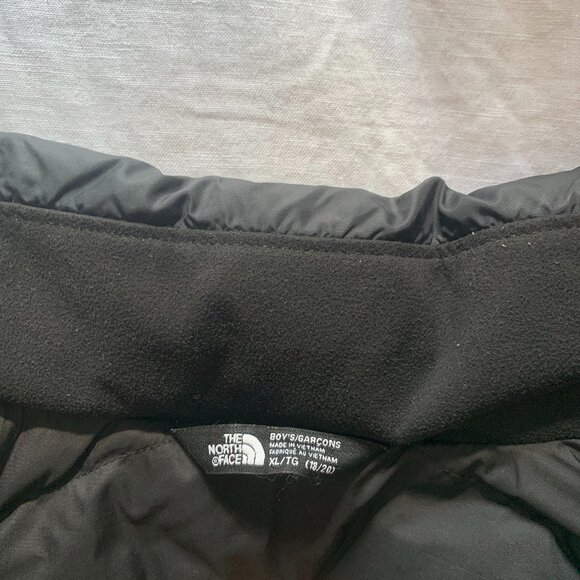 The North Face 1996 Retro Nuptse Down Vest - Youth XL - Picture 4 of 6